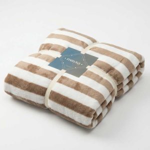 پتو مسافرتی خط دار