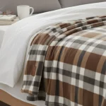 پتوی مسافرتی مایسا مدل چهارخانه